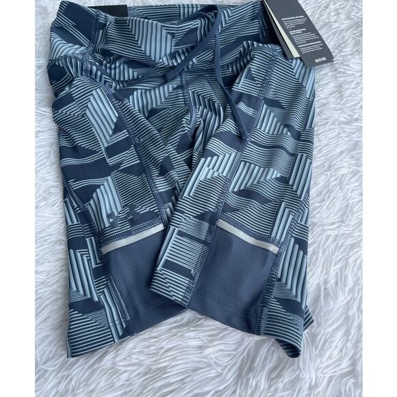 NWT UNDER ARMOUR Running Short UA Fly-Fast Anti-Odor Women Sz S NWT - Picture 7 of 12